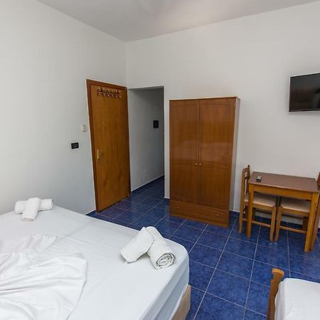 Blue Heaven Hotel Sarande Luaran gambar