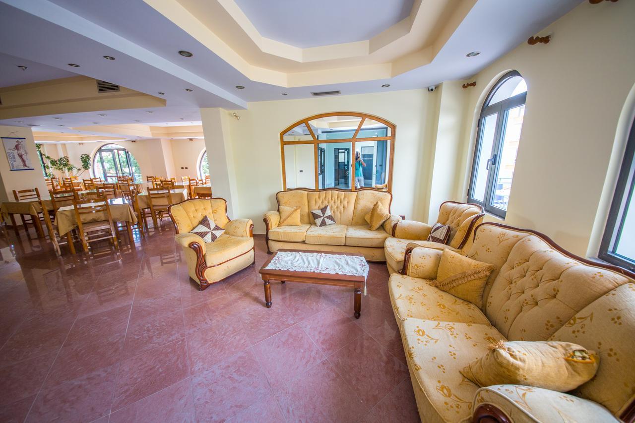 Blue Heaven Hotel Sarande Luaran gambar
