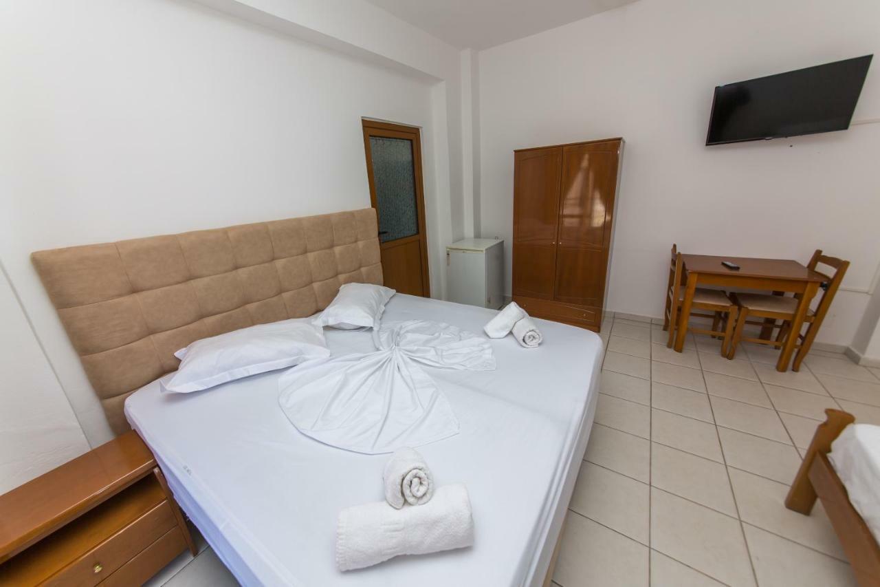 Blue Heaven Hotel Sarande Luaran gambar